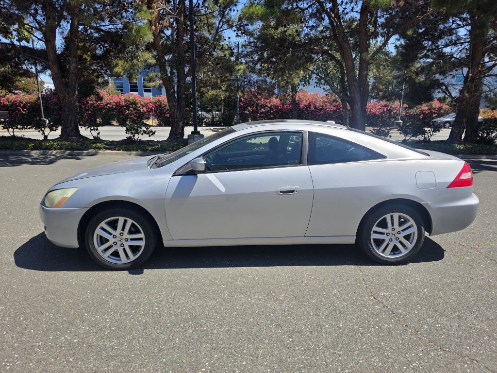 2004 Honda Accord Image 2