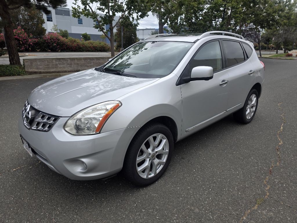 2013 Nissan Rogue Image 2