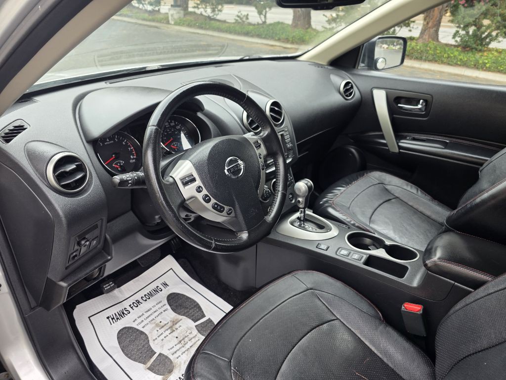 2013 Nissan Rogue Image 11