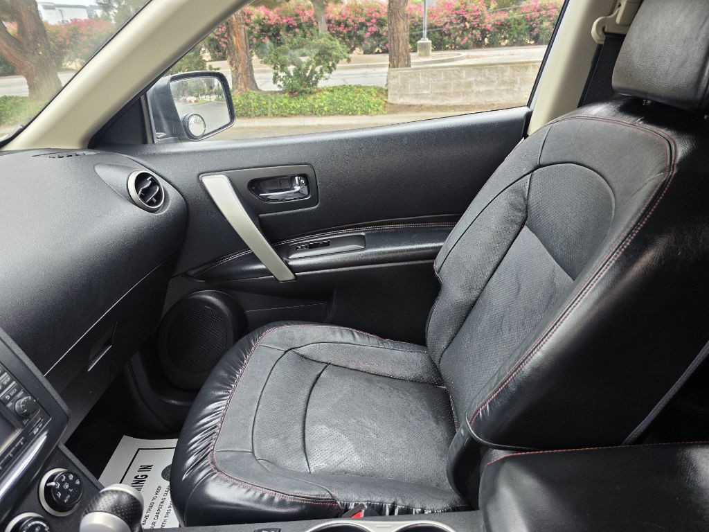 2013 Nissan Rogue Image 13