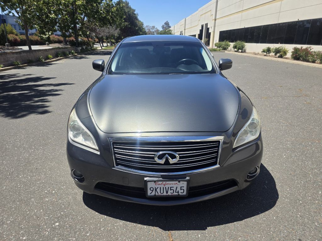 2011 INFINITI M37 Image 8