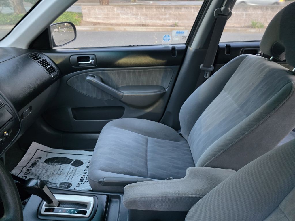 2004 Honda Civic Image 12