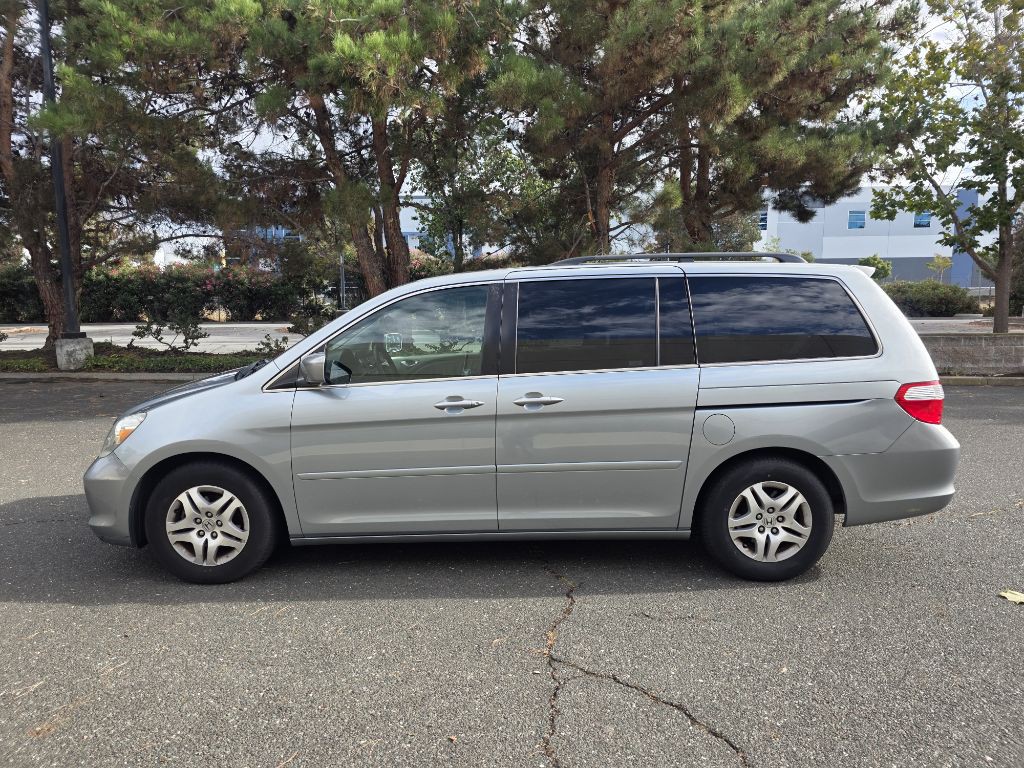 2007 Honda Odyssey Image 2