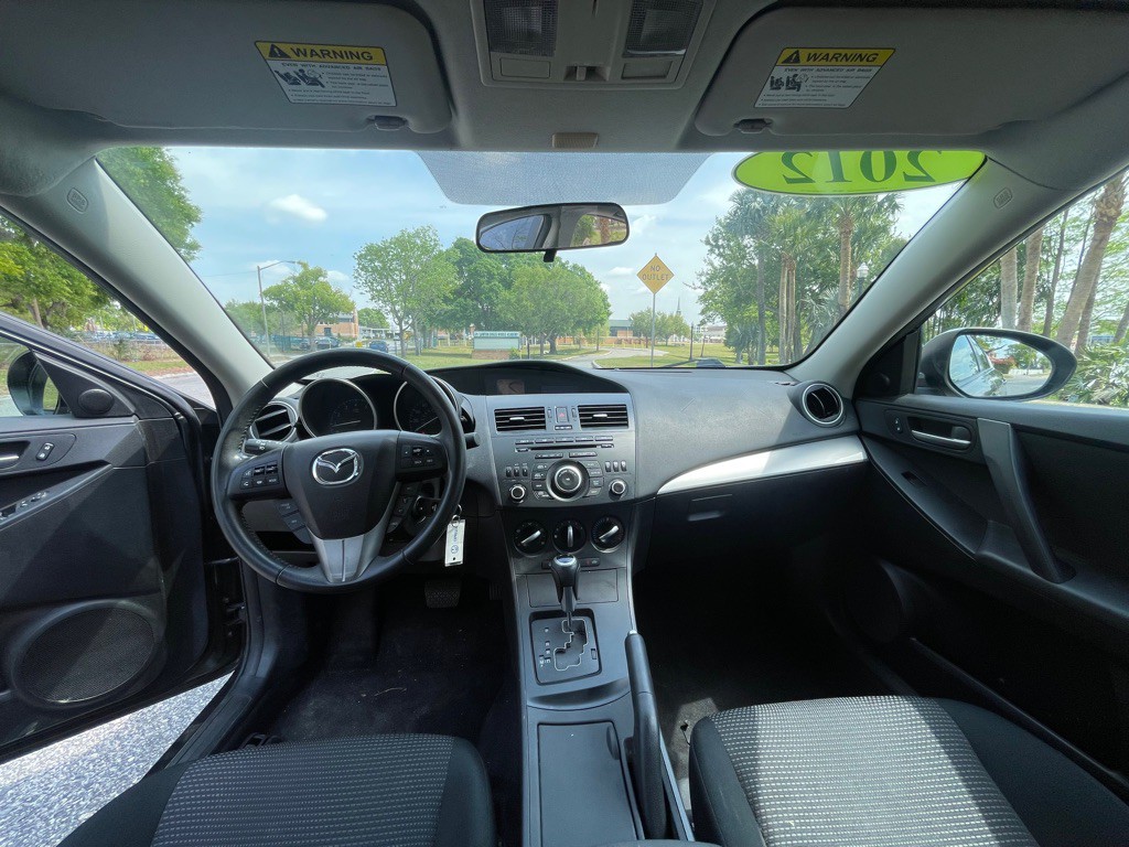 2012 Mazda Mazda3 Image 10