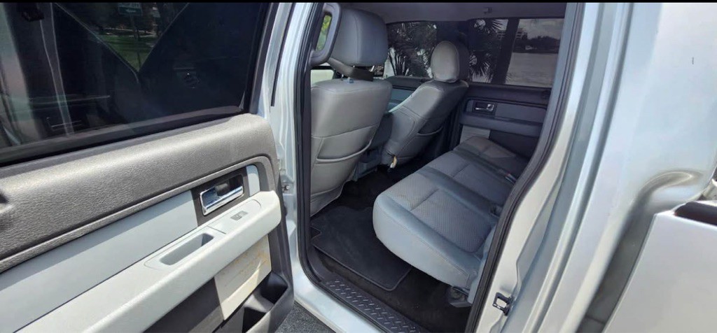 2014 Ford F-150 Image 9