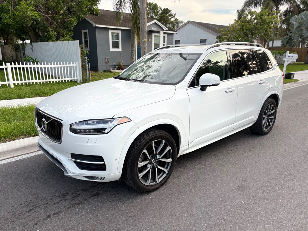 2019 Volvo XC90 Image 2