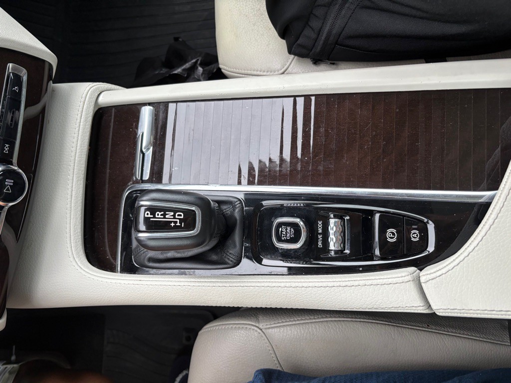 2019 Volvo XC90 Image 13