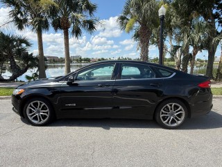 Image for 2017 Ford Fusion Se Hybrid ID: 6646310