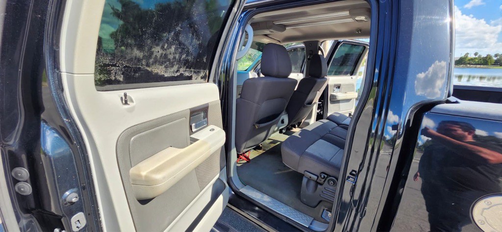 2005 Ford F-150 Image 11