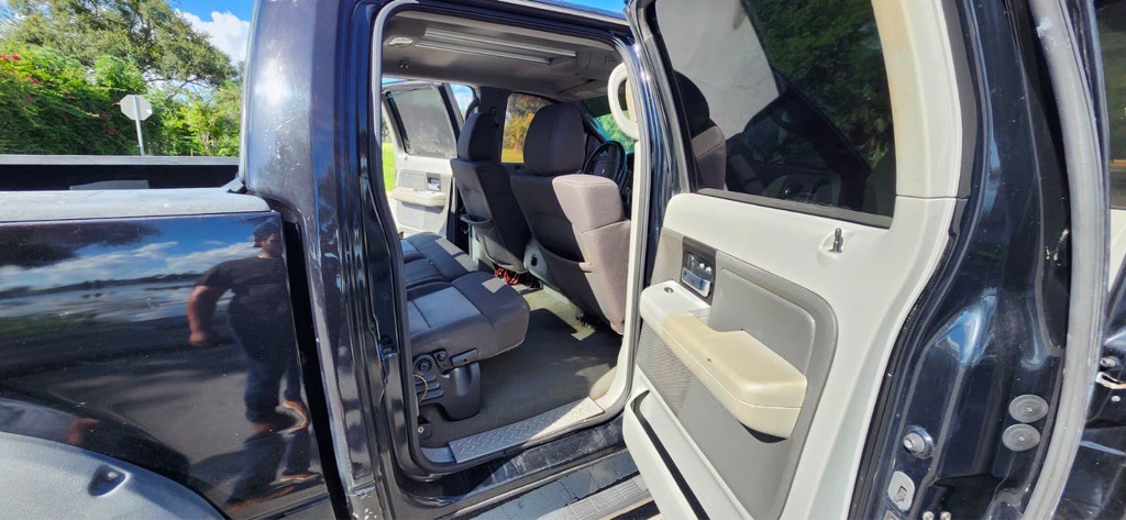 2005 Ford F-150 Image 13