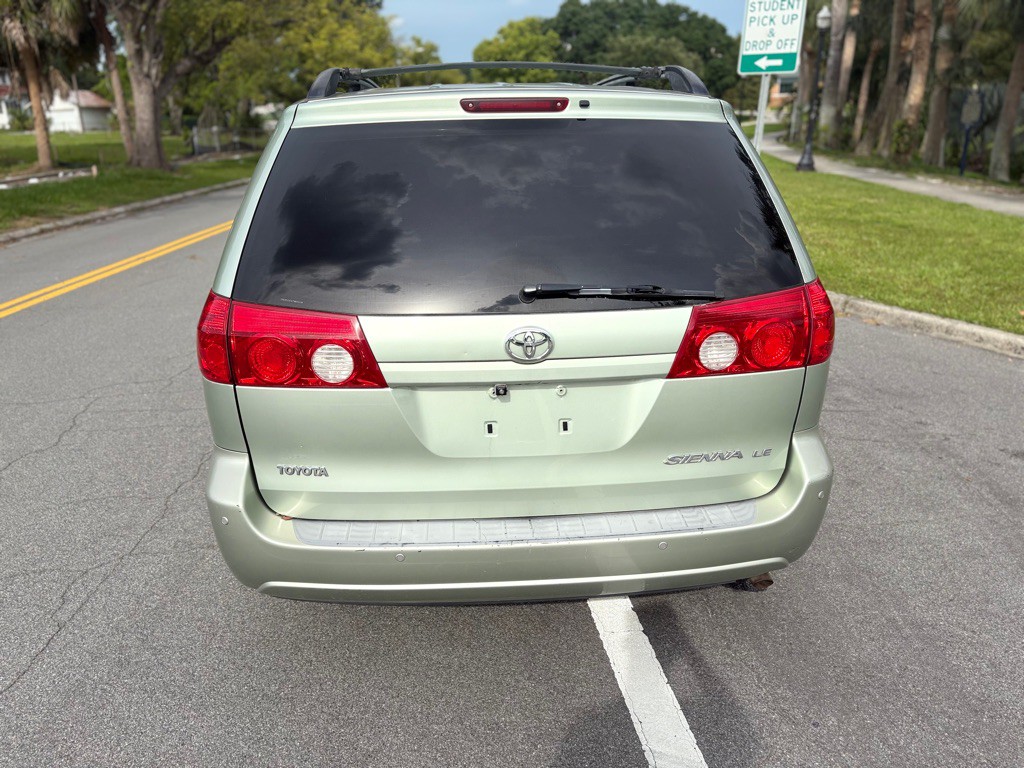 2007 Toyota Sienna Image 8