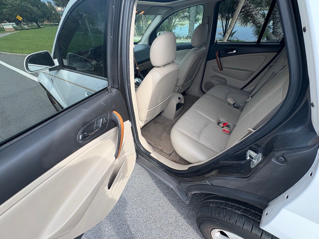 2006 Saturn Vue Image 8