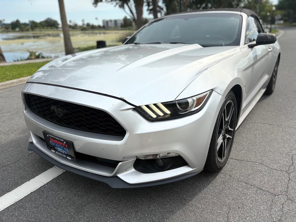 2015 Ford Mustang Image 3