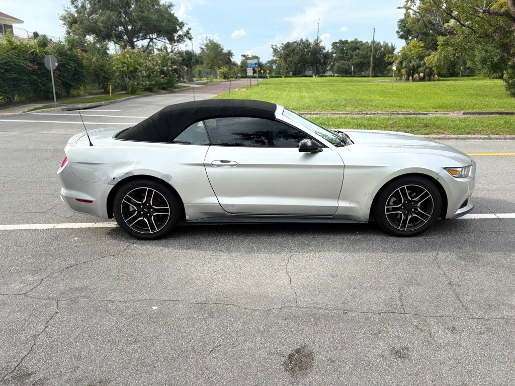 2015 Ford Mustang Image 6