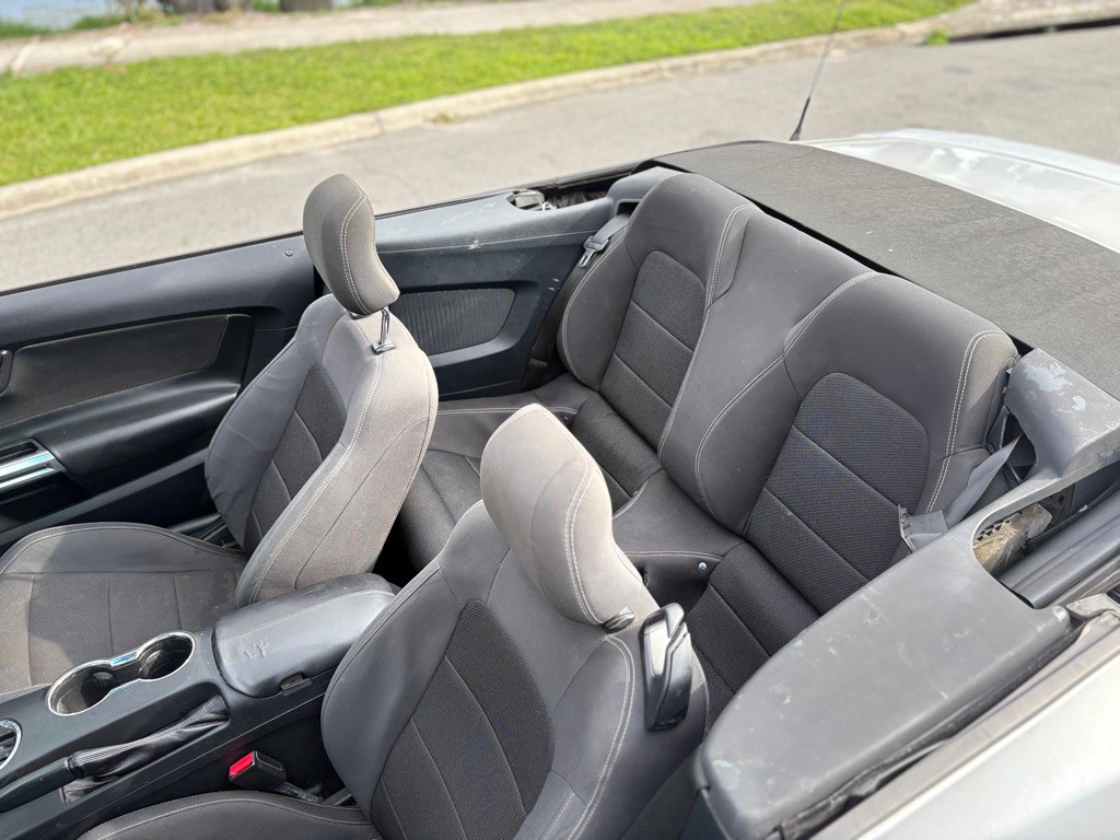 2015 Ford Mustang Image 15