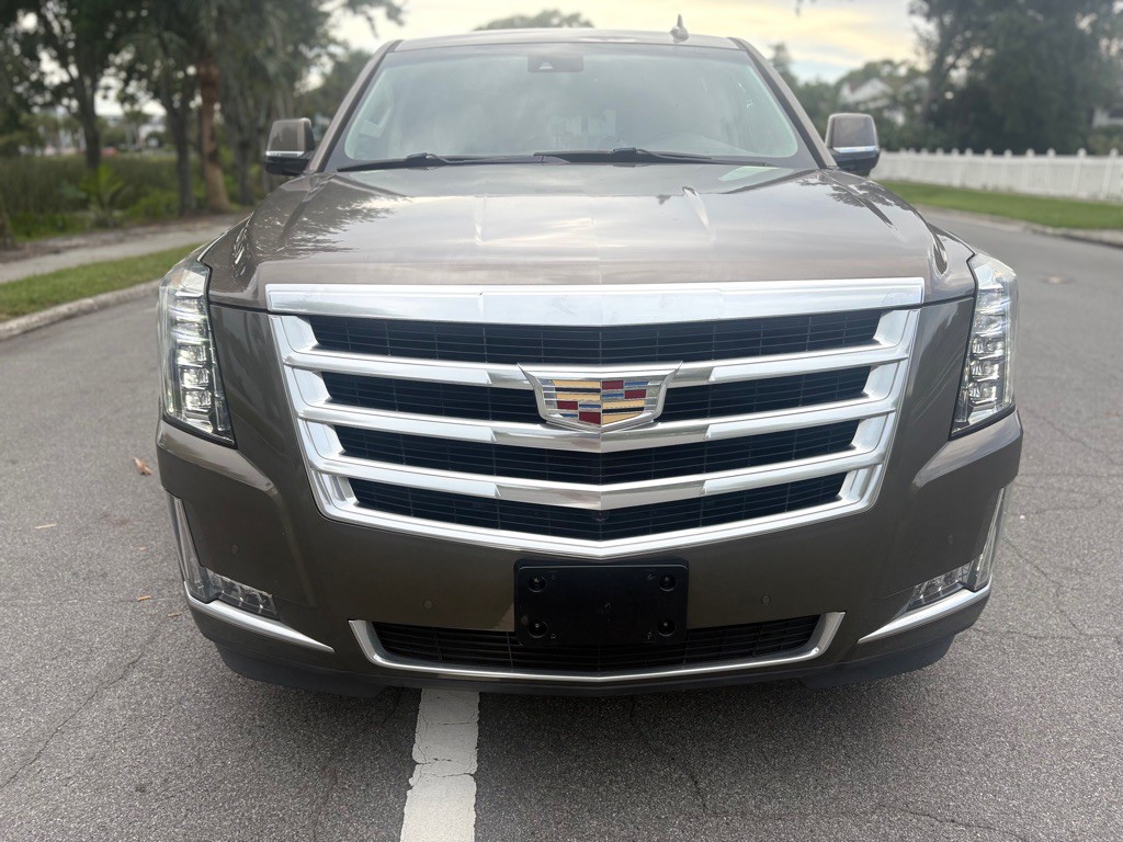 2015 Cadillac Escalade Image 4