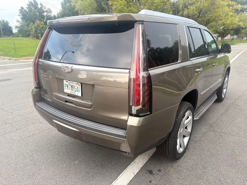 2015 Cadillac Escalade Image 7