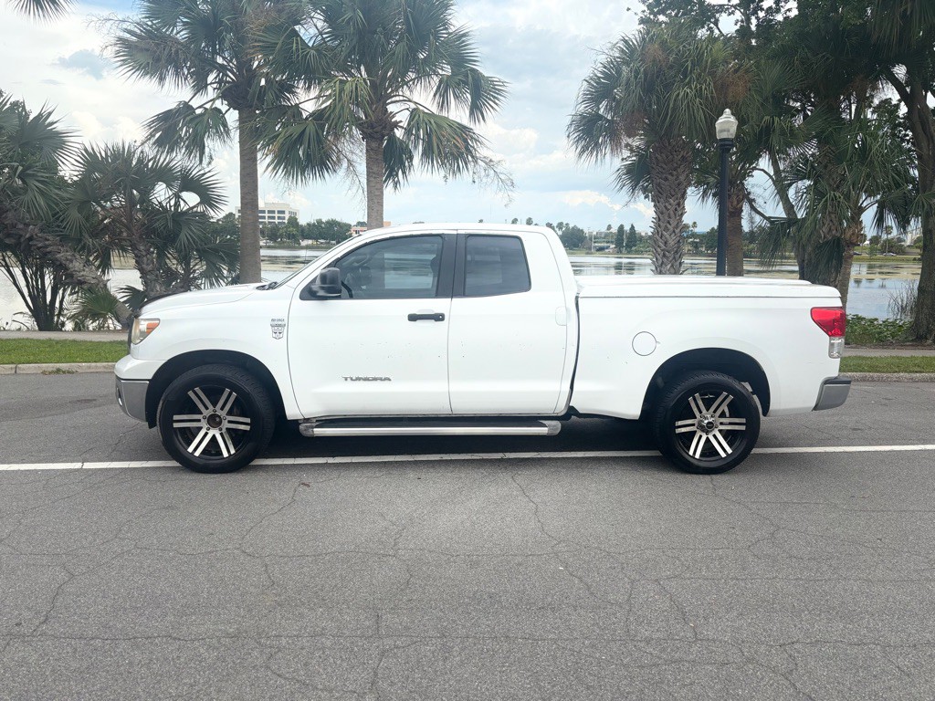 2010 Toyota Tundra Image 2