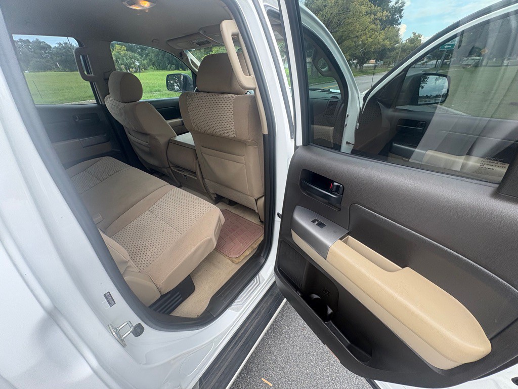 2010 Toyota Tundra Image 8