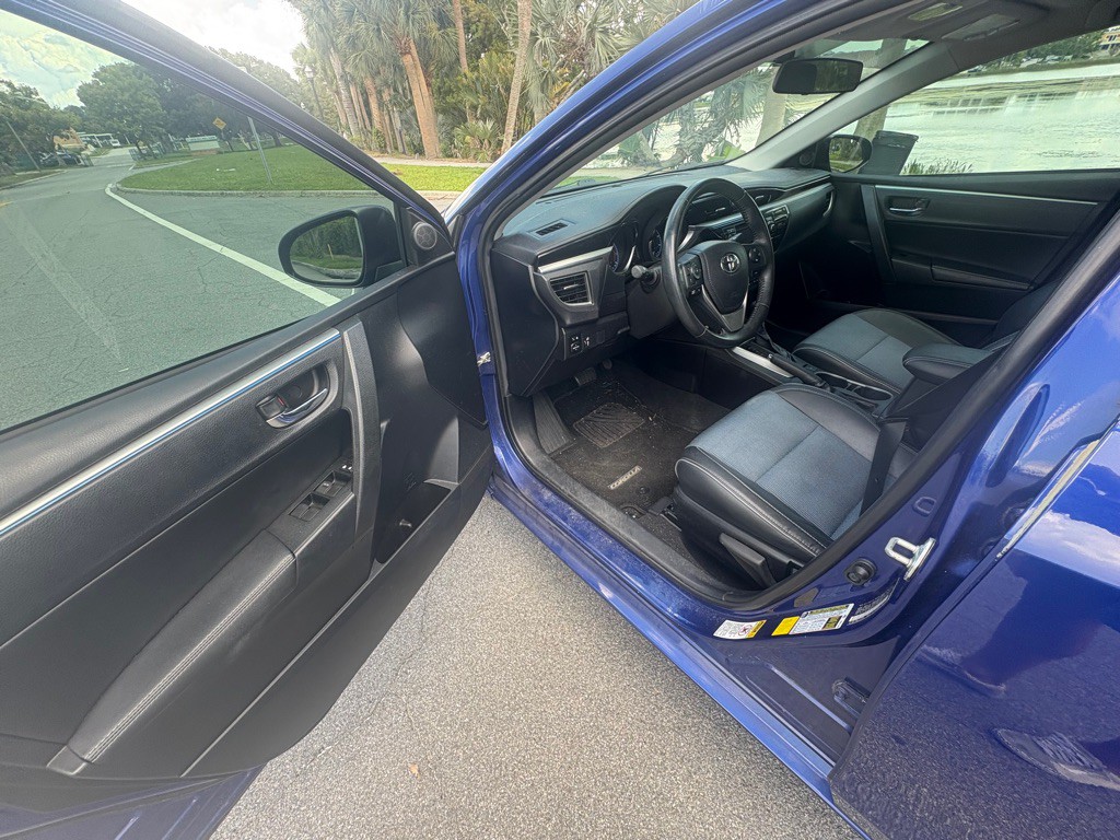 2014 Toyota Corolla Image 12