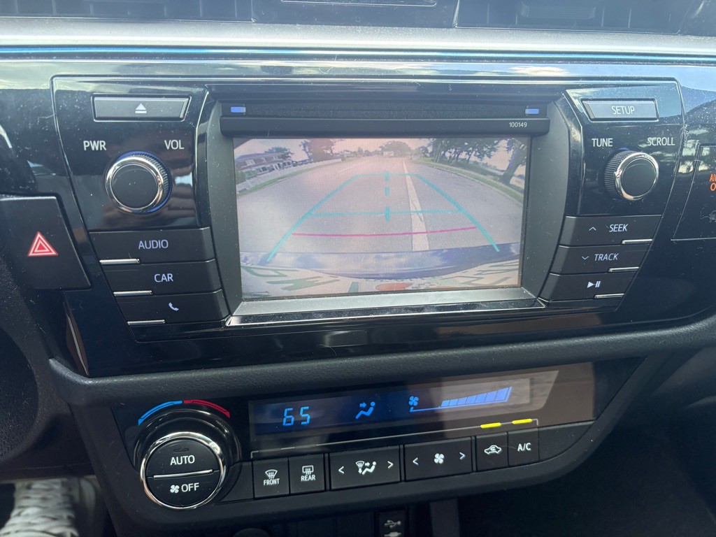 2014 Toyota Corolla Image 17
