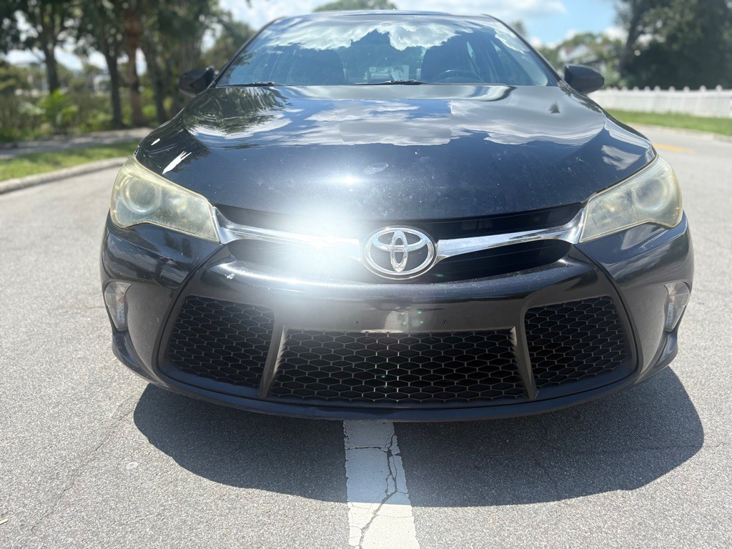 2016 Toyota Camry Image 4