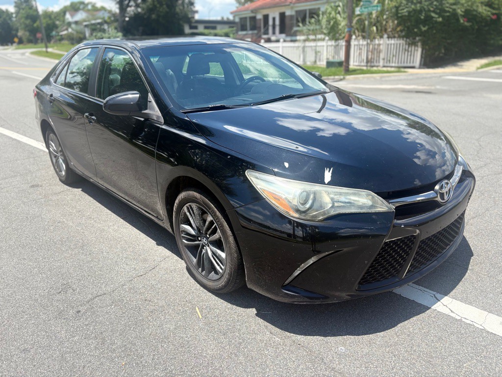 2016 Toyota Camry Image 5