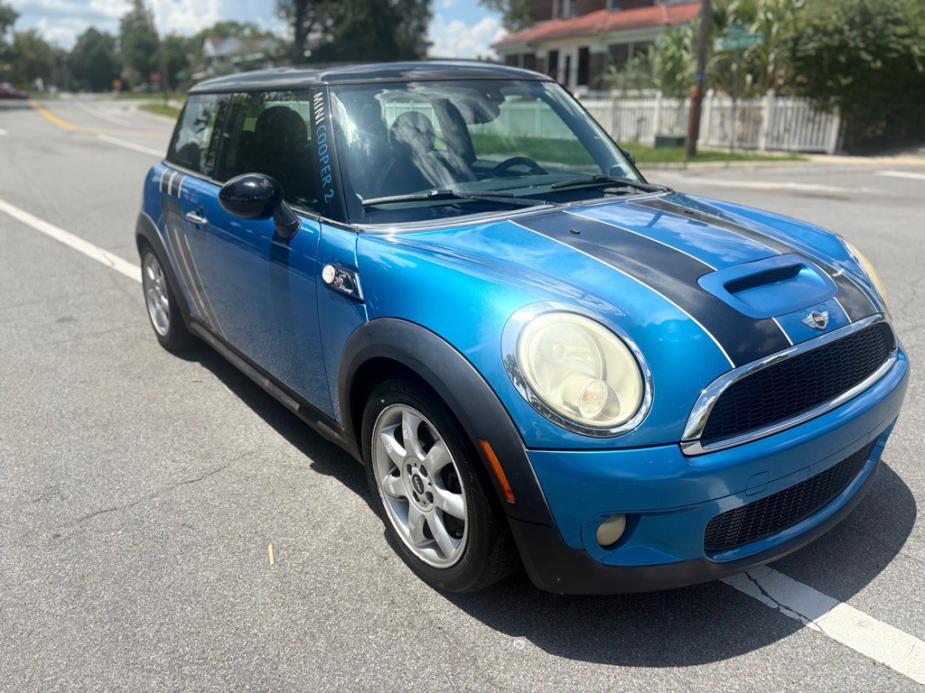 2010 MINI Cooper Image 5