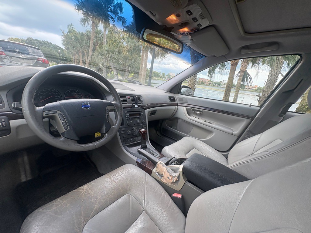 2001 Volvo S80 Image 11
