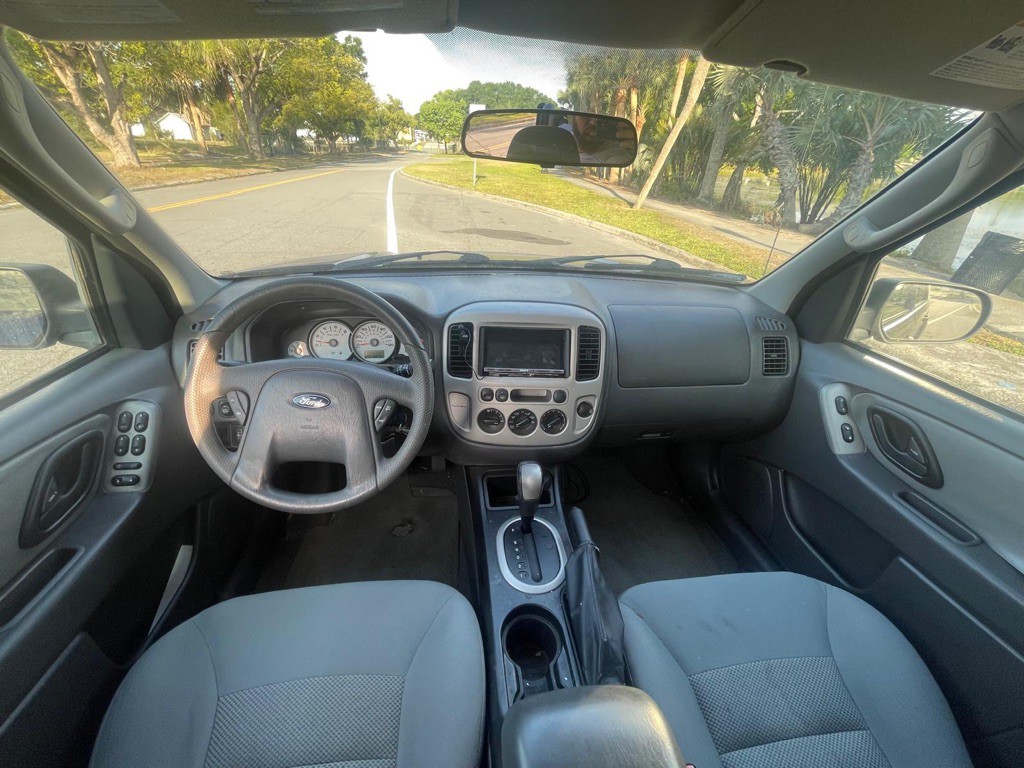 2006 Ford Escape Image 9