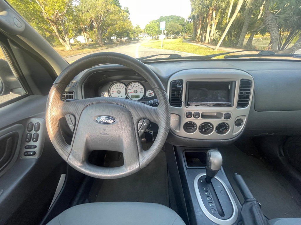 2006 Ford Escape Image 10