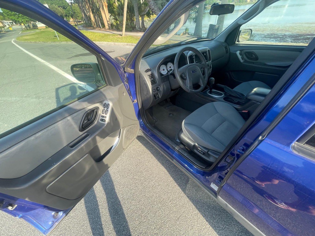 2006 Ford Escape Image 11