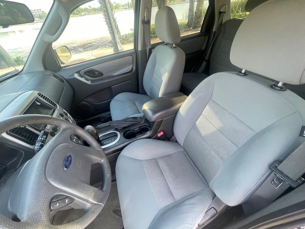 2006 Ford Escape Image 13