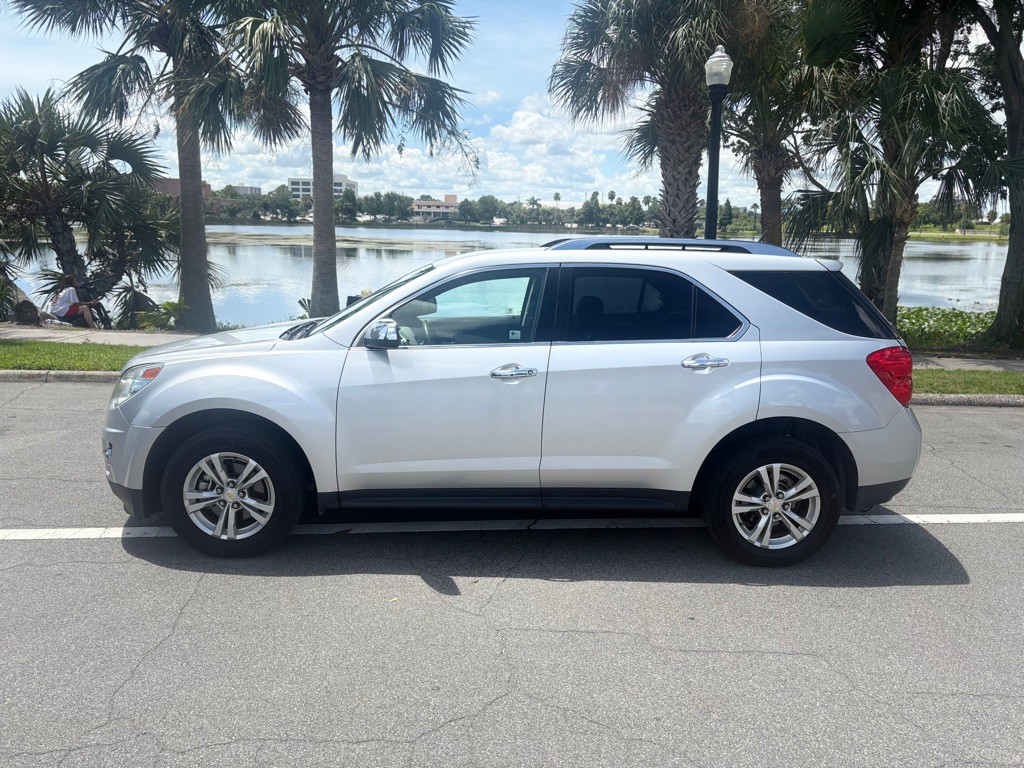 2011 Chevrolet Equinox Image 1