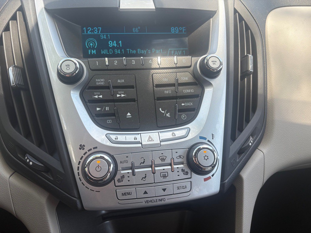 2011 Chevrolet Equinox Image 18