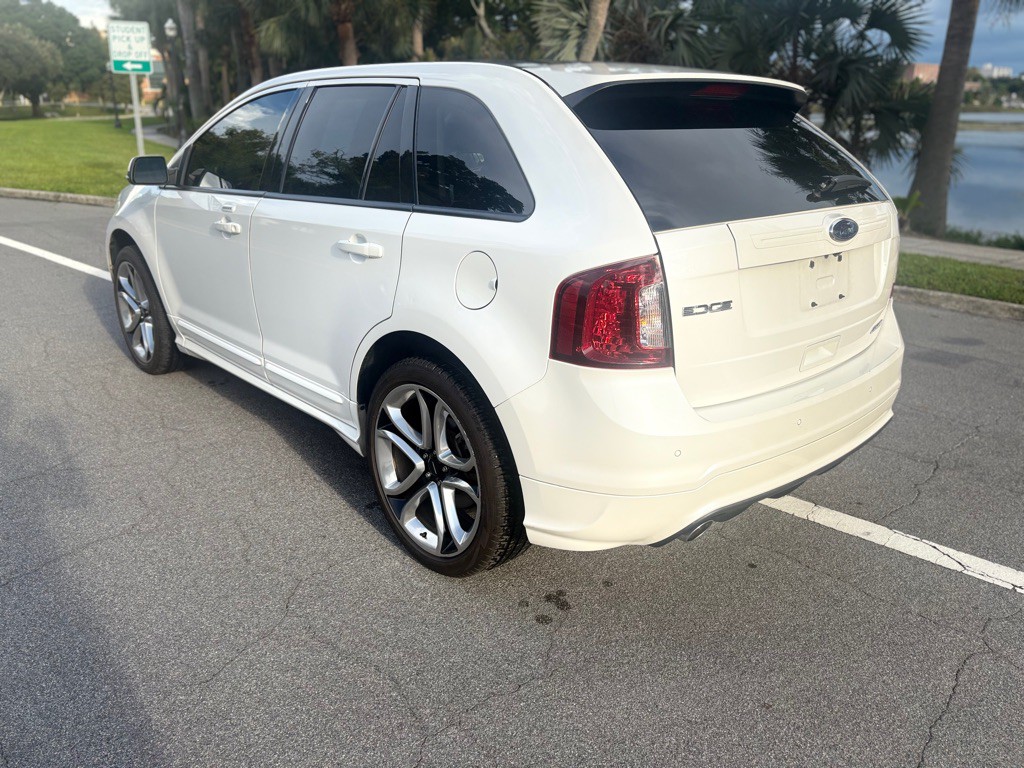 2013 Ford Edge Image 9