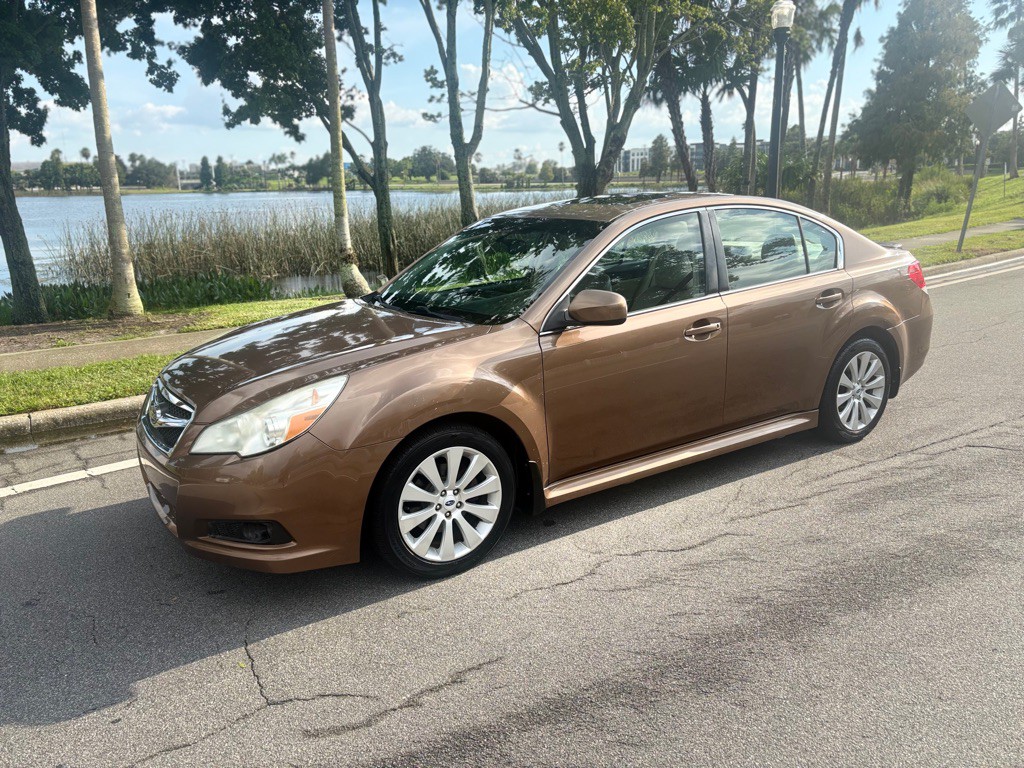 2012 Subaru Legacy Image 2
