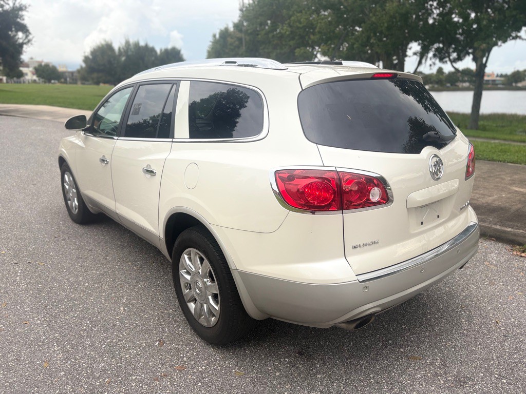 2012 Buick Enclave Image 8