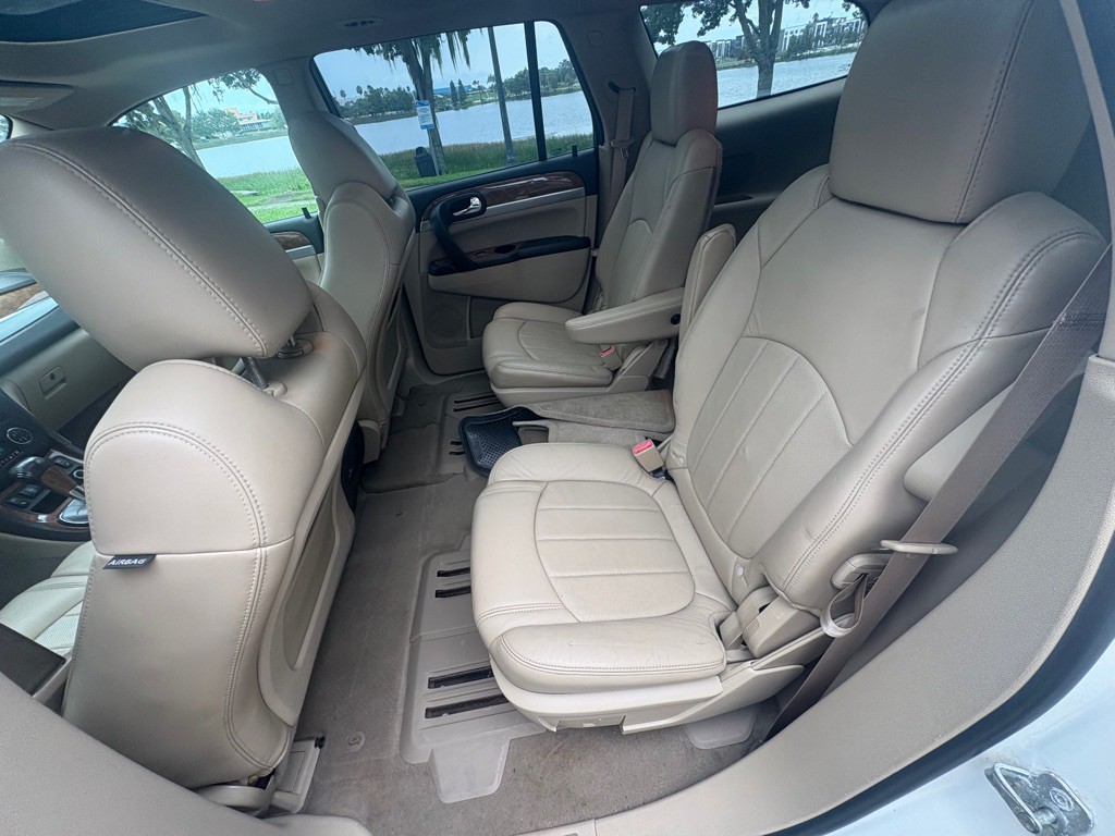 2012 Buick Enclave Image 11