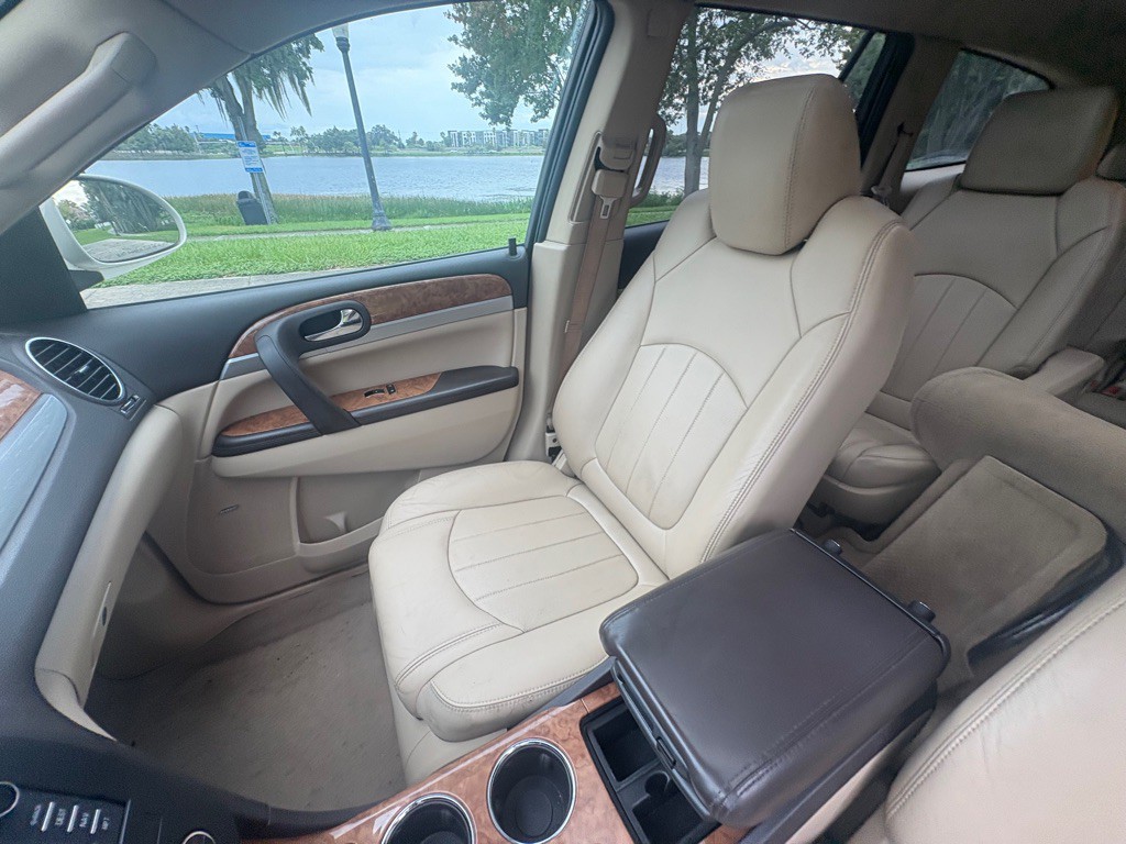2012 Buick Enclave Image 22
