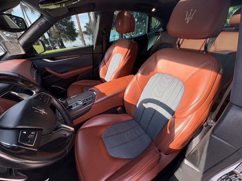 2017 Maserati Levante Image 19