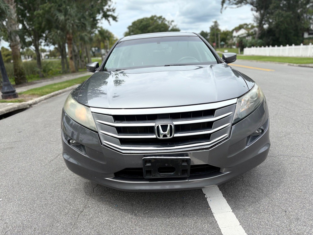 2010 Honda Crosstour Image 4