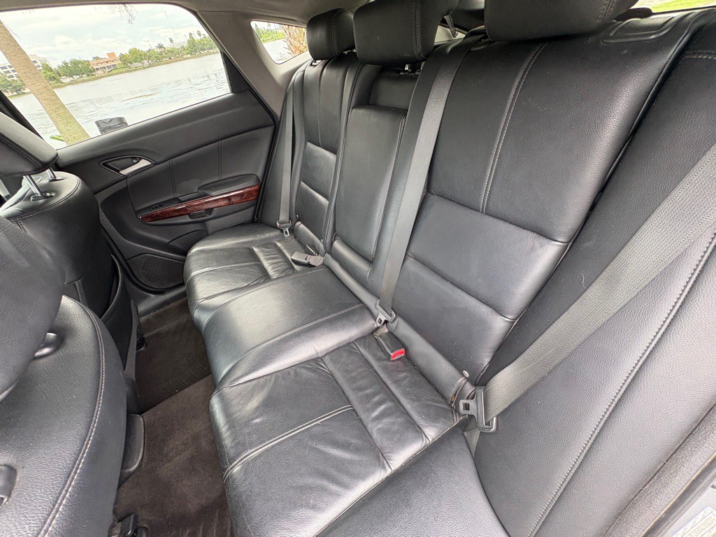 2010 Honda Crosstour Image 11
