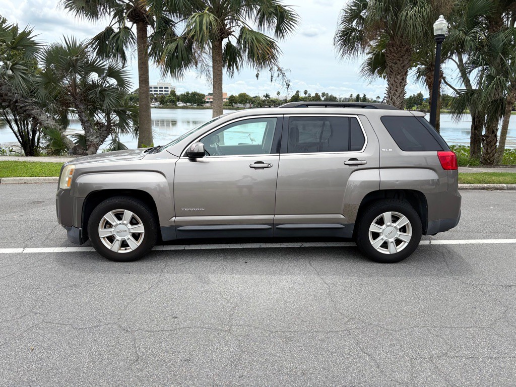 2011 GMC Terrain Image 1