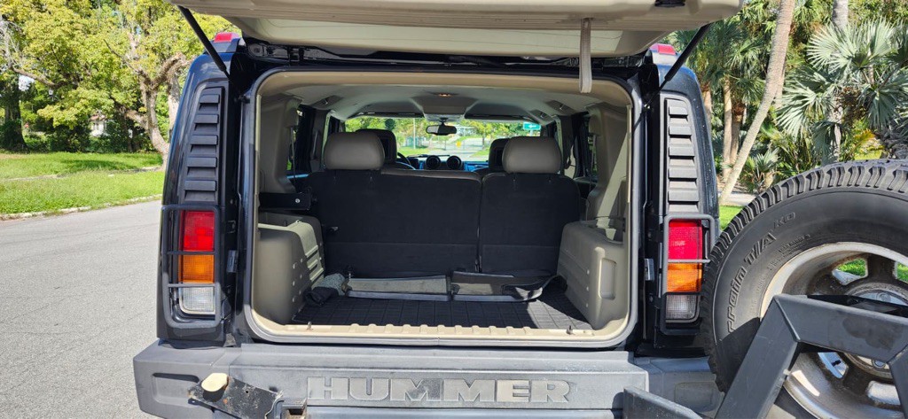 2003 HUMMER H2 Image 5