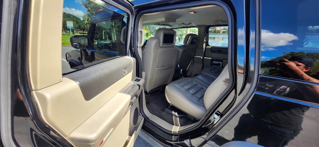 2003 HUMMER H2 Image 13