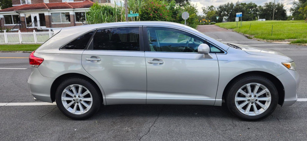 2011 Toyota Venza Image 5