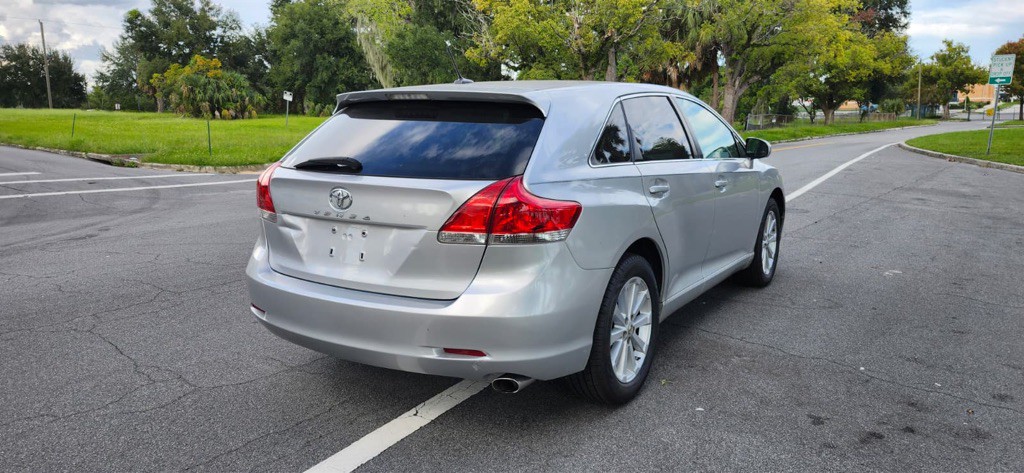 2011 Toyota Venza Image 6