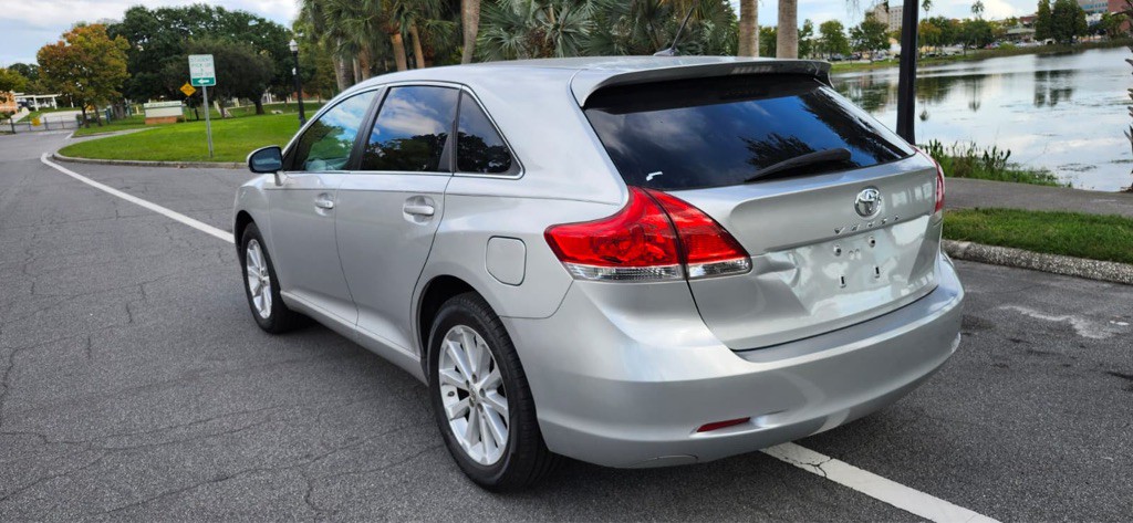 2011 Toyota Venza Image 8