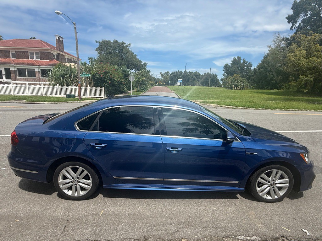 2017 Volkswagen Passat Image 5